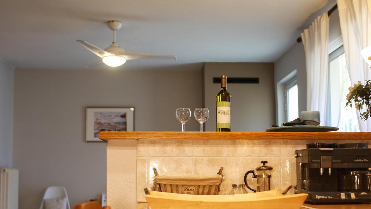 Artemis Apartment,Beach Two-Bedroom Zewnętrze zdjęcie